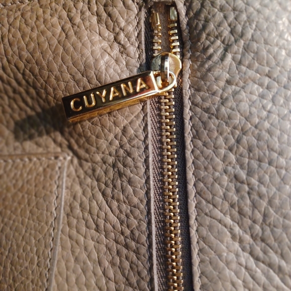 Cuyana Taupe Handbag - Picture 6 of 12